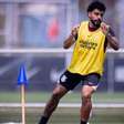 Bidu volta a treinar e Gabriel Paulista inicia transição no Corinthians