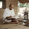 Mahatma Gandhi, sobre a felicidade: "A felicidade se alcança quando o que um pensa, diz e faz está em harmonia."