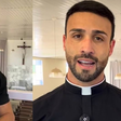 Beleza de padre sarado do interior viraliza e internautas não perdoam: 'Eu pequei também'