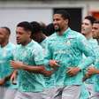Palmeiras faz treino com coletivo de dois tempos e presença da base