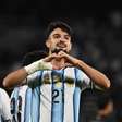 Flaco López faz primeiro gol e Argentina goleia Bolívia sem Messi; veja vídeo