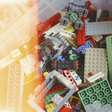 Após quatro anos na LEGO, funcionário recebeu presente que praticamente ninguém pode comprar: o "tijolo dourado"