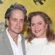 Michael Douglas revela romance secreto com Kathleen Turner 40 anos após filme