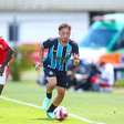 Transmissão de Gre-Nal Sub-20 exibe famosos na escala de arbitragem