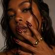 Tendência: Harmonize a cor das unhas com o cabelo e arrase no visual