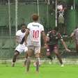 Debaixo de muita chuva, Flu e Vasco empatam no Carioca Sub-20