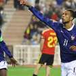 França e Itália empatam na Liga das Nações em jogo com golaço e expulsão