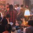 Conheça a balada do Japão que se transforma em lounge de leitura