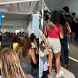 Eleitores reclamam de filas pelo País; quem estiver aguardando às 17h ainda pode votar?
