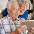 Uso de tecnologia entre idosos cresce e traz benefícios, mas exige equilíbrio