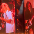 Dave Grohl realiza sonho de infância e toca "Highway To Hell" com o AC/DC