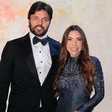 Patricia Abravanel sem aliança: após rumor de crise em casamento e novos vídeos de Fabio Faria em festa de Vorcaro, nova aparição da apresentadora chama atenção por ausência de joia