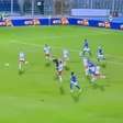 Italiano faz gol impressionante de antes do meio-campo no sub-21