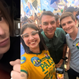 'Te declaro excomungada. E vá para o raio que a parta': ex-baterista do Angra se irrita ao ver Eduarda Campopiano, deputada 'antifeminista' do PL mais votada de SP, usando camiseta da banda de rock