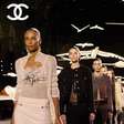 Com Dua Lipa e Nicole Kidman na plateia, Matthieu Blazy voa para o futuro levando o legado de Coco Chanel