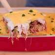 Torta de carne seca preparada no liquidificador com massa super leve e recheio caprichado