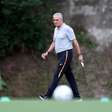 Bastidores: Tite faz cobrança no Botafogo