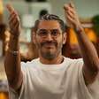 Criolo se emociona ao revisitar 'Nó na Orelha' no Tiny Desk Brasil