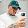 MC Binn impressiona ao revelar antes e depois após perder quase 50 kg