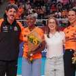 De rivais a amigas: Mireya e Virna são homenageadas antes de Osasco x Pinheiros