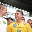 Flávio Bolsonaro retoma campanha no sábado em São Gonçalo com Douglas Ruas e motocarreata