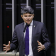 Deputado que disse que seu eleitor 'bebe detergente' é eleito senador em MT