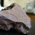 Meteorito que caiu em fazenda dos EUA na década de 1930 passou décadas sendo usado como batente de porta; hoje, vale 100 mil dólares