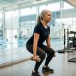 Fazer natação é ótimo, mas os treinadores concordam: o melhor exercício para fortalecer os ossos e prevenir a osteoporose