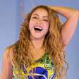 Anna Kaiser, personal trainer de Shakira, revela que cantora treina 4x por semana aos 49 anos e sempre varia os exercícios: 'O cardio dela é de baixo impacto e ela adora exercitar a mente e aprender novas maneiras de se movimentar'