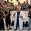 Neurologista do rap: depois de um AVC e várias crises, perdeu a gagueira e começou a rimar sem parar. Anos mais tarde, fazia freestyle