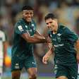 Com hat-trick de Savarino, Fluminense goleia Coritiba no Maracanã