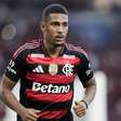 Philippe Coutinho se exalta com Samuel Lino e xinga atacante do Flamengo