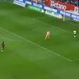 Neuer falha, e Bayern sofre gol mais rápido da história do Alemão