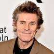 Willem Dafoe revela seu lado mais simples: 'Nunca sou tão feliz quanto lavando louça e limpando esterco'