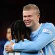 Com golaço de Doku, Manchester City atropela Liverpool em Anfield