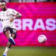 Depay leva terceiro amarelo e desfalca Corinthians contra o Vitória