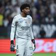 Palmeiras atropela Corinthians e Hugo Souza pede desculpas aos torcedores