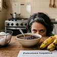 Gordura no fígado: ovo, banana e feijão fazem parte da rotina de muita gente, mas será que precisam sair do prato após o diagnóstico?