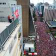 Com gritos de 'sem anistia', milhares de apoiadores de Lula ocupam Avenida Paulista; veja imagens