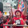 Com gritos de 'sem anistia' e coro contra Flávio, apoiadores de Lula se reúnem na Avenida Paulista
