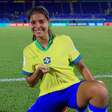 Quem é a brasileira de 17 anos apontada por Messi como uma das maiores promessas do futebol