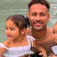 Neymar celebra Dia das Crianças com filhas em mansão no litoral