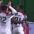 Athletico-PR goleia Chapecoense e assume 3º lugar do Brasileirão