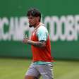 Gómez exalta foco do elenco do Palmeiras: "Fome de ganhar e conquistar"