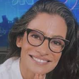 Renata Vasconcellos aparece ao lado da irmã gêmea e confunde seguidores: 'Quem é quem?'