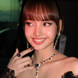 Lisa revela tracklist do EP 'PRESS PLAY' com músicas inéditas