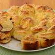 Receita prática de torta-pão de presunto e queijo