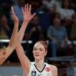 Chuva adia jogo do Fener. Eczacibasi e Vakif vencem