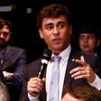 Nikolas acusa Rubel de censurar vídeo contra Lula e chama cantor de 'covarde'