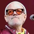 Michael Stipe, do R.E.M., revela planos para lançar primeiro álbum solo em 2027